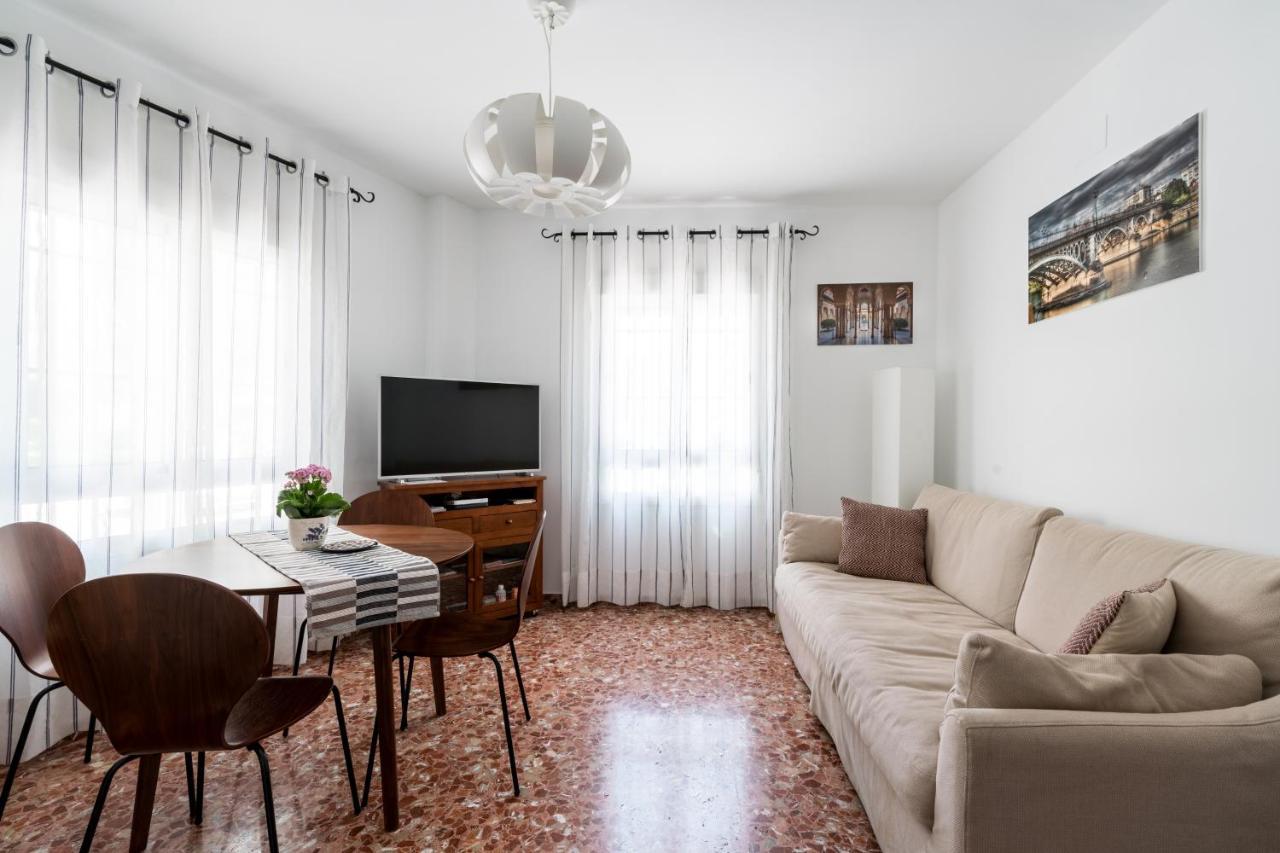 Anna - Triana Apartment Seville Exterior photo