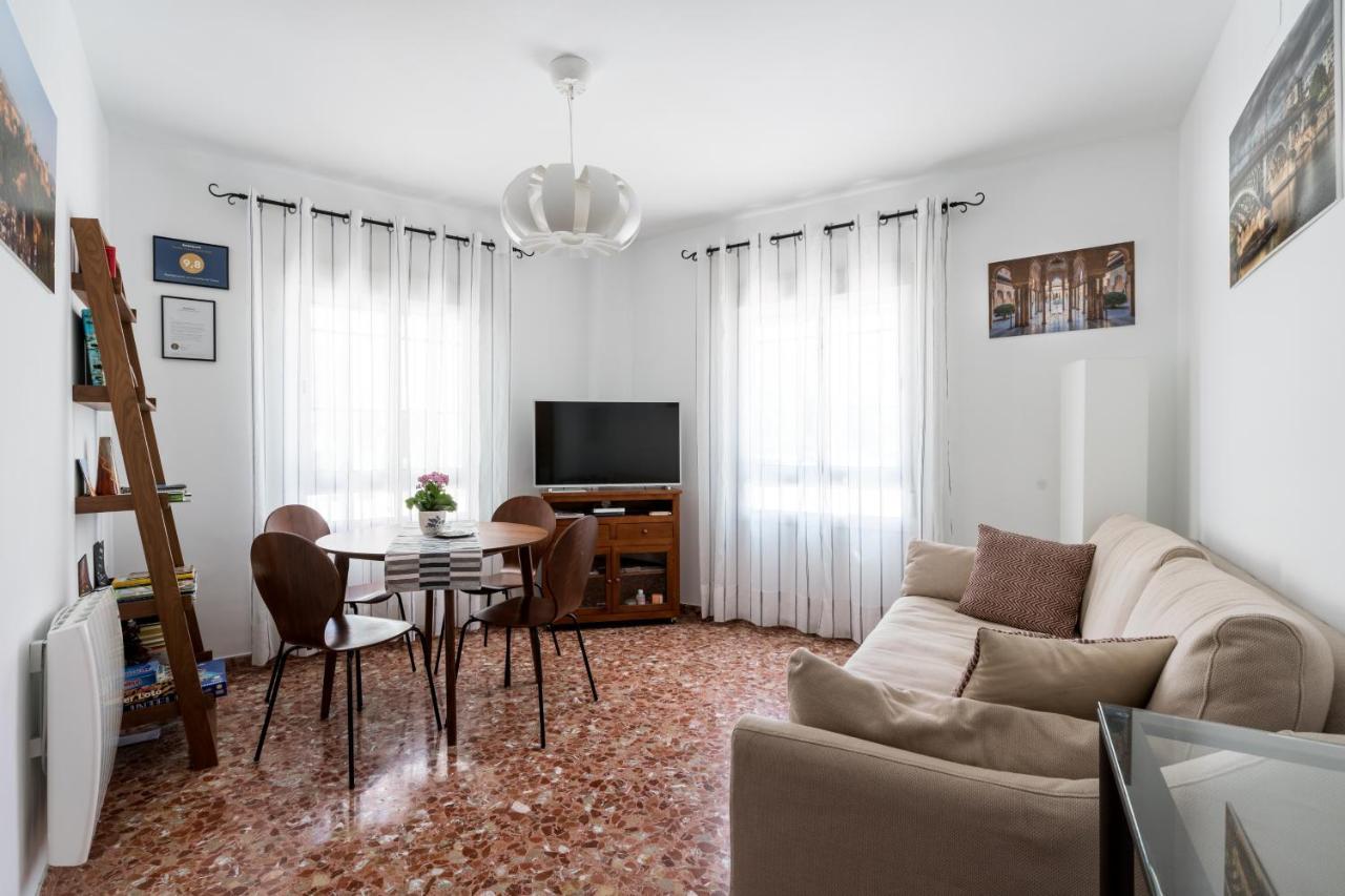 Anna - Triana Apartment Seville Exterior photo